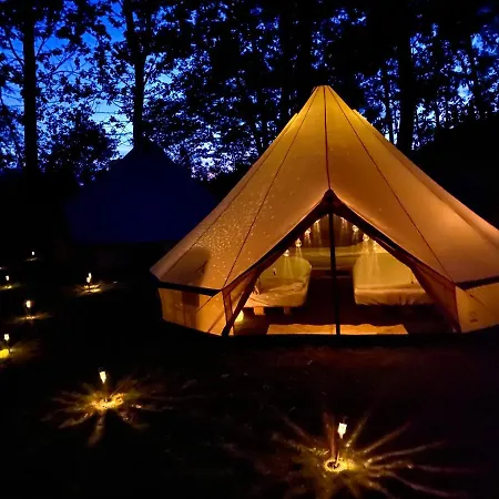 Bed & Breakfast Camp Aastedbro - *